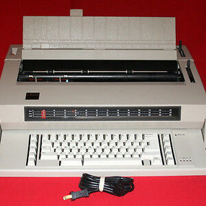 IBM Wheelwriter 3 Typewriter